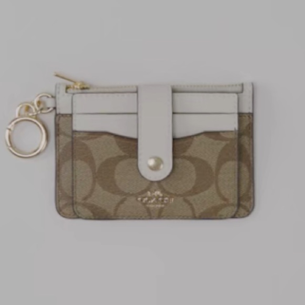 COACH signature card case in signature canvas NWT TAN AND WHITE